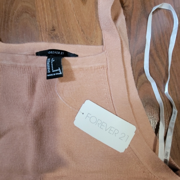 Forever 21 tank top - Picture 2 of 4
